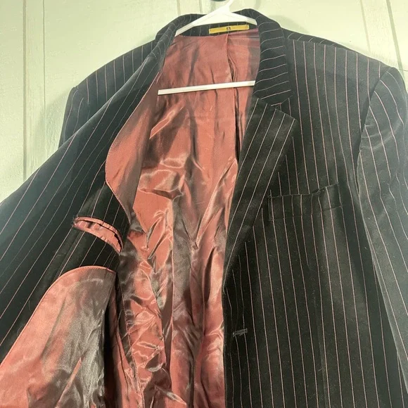 4 You Black With Red Pin Stripe Dehavilland Men’s Blazer Size Large EUC - Picture 4 of 9